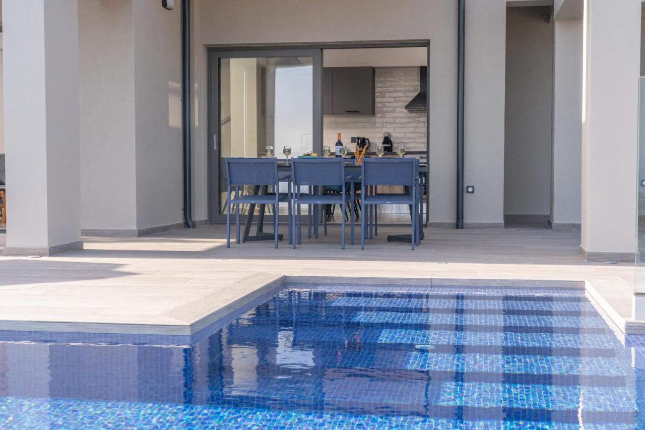 Villa Shades Of Blue Trapezaki  Exterior foto
