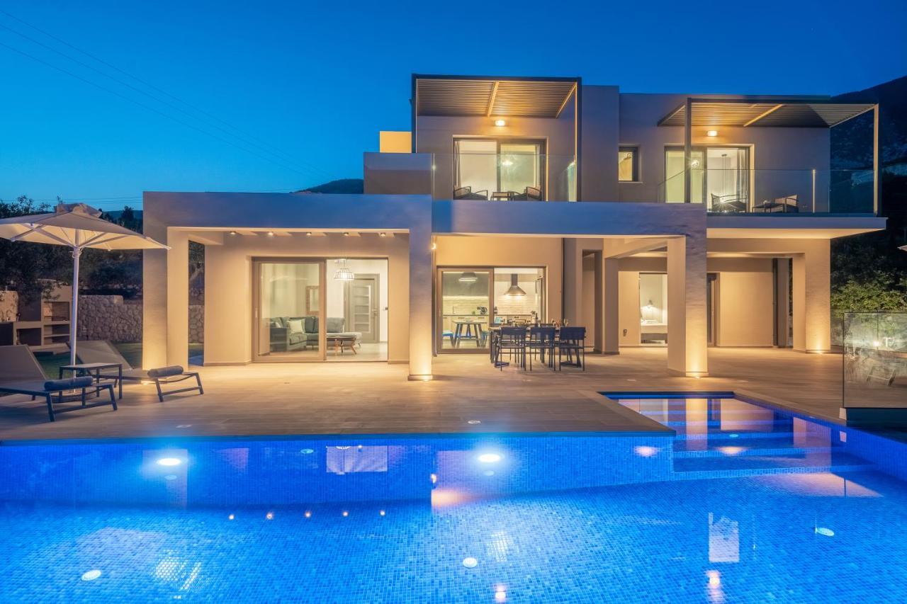Villa Shades Of Blue Trapezaki  Exterior foto